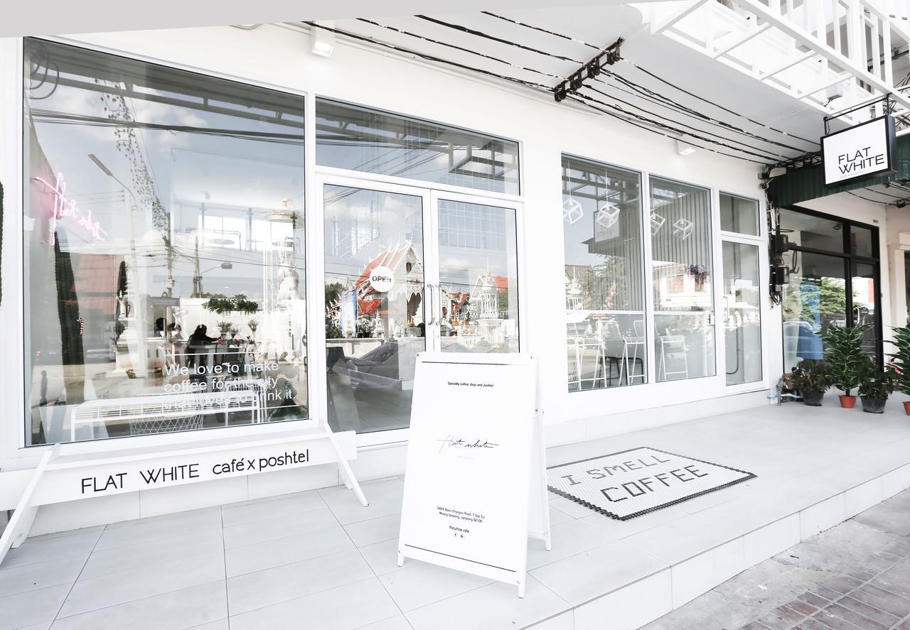 Albergue Flat White Cafe X Poshtel Lampang Exterior foto